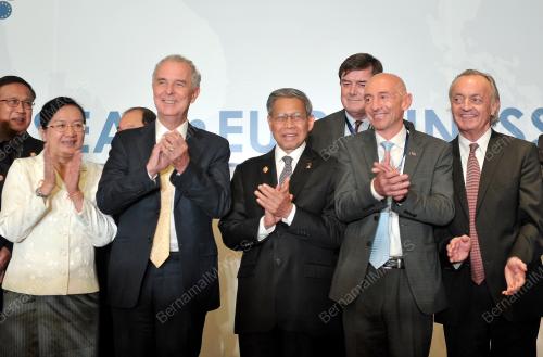 AEM75_23082015_EU