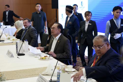 DATUK SERI ANWAR IBRAHIM