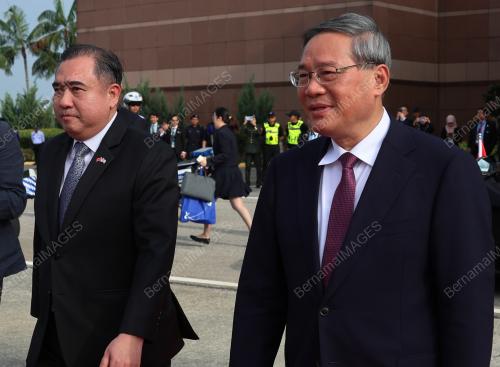 LI QIANG