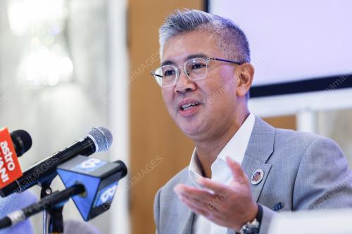 TENGKU DATUK SERI ZAFRUL AZIZ