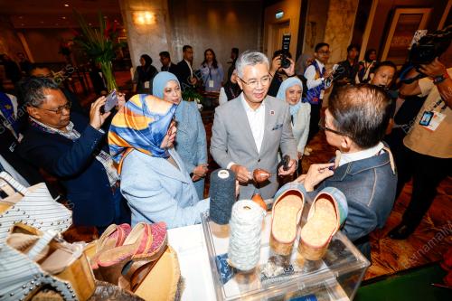 TENGKU DATUK SERI ZAFRUL AZIZ