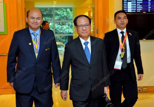 AMM37_03082015_ASEAN