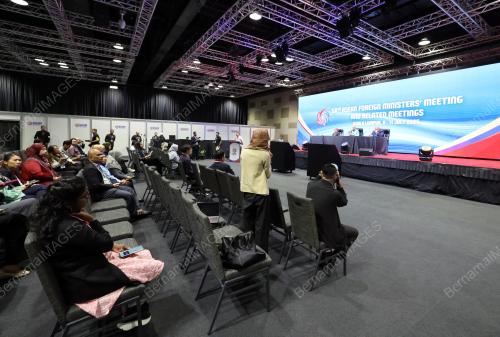 58TH ASEAN FOREIGN MINISTERSÃ• MEETINGS 2025