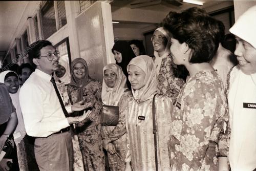 DATO' SERI ANWAR