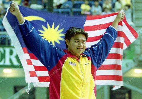AQ09-09_09-2001-MALAYSIA_02022016