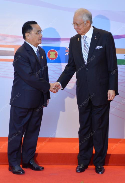 ASEAN01_21112015_OPENING