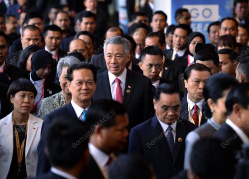 ASEAN05_21112015_OPENING