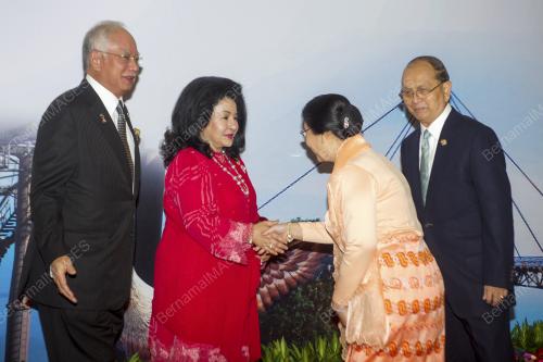 ASEAN05_27042015_OPENING