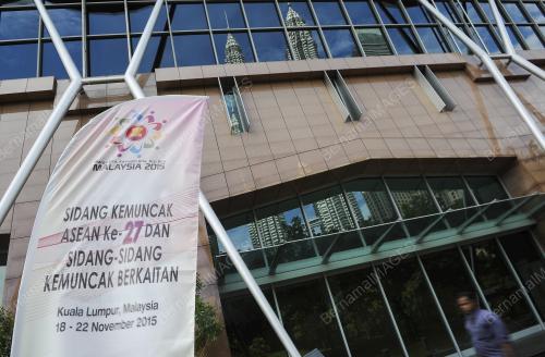 ASEAN06_17112015_PREPARATIONS