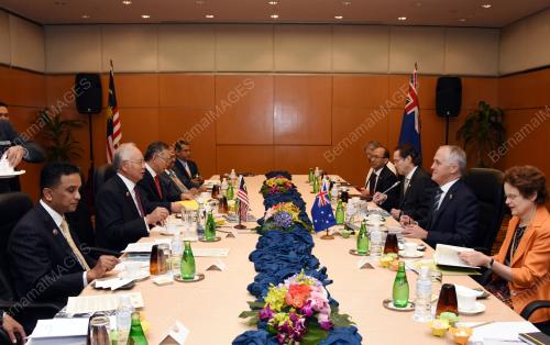 ASEAN09_22112015_AUSTRALIA