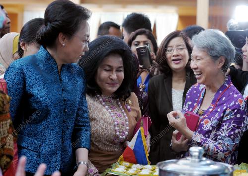 ASEAN101_21112015_ASEAN
