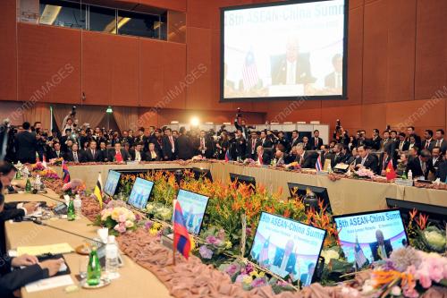 ASEAN109_21112015_ASEAN_CHINA