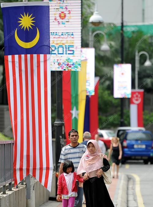 ASEAN10_24042015_ASEAN