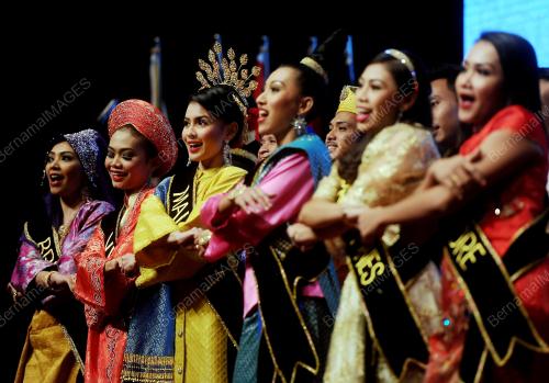 ASEAN112_22112015_ASEAN