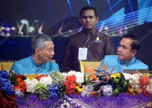ASEAN118_26042015_GALA_DINNER
