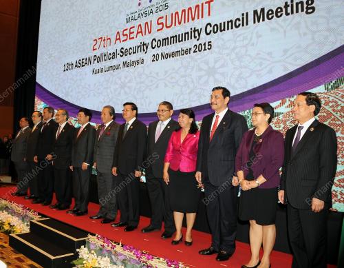 ASEAN11_20112015_FM