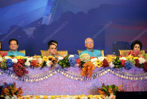 ASEAN122_26042015_GALA_DINNER