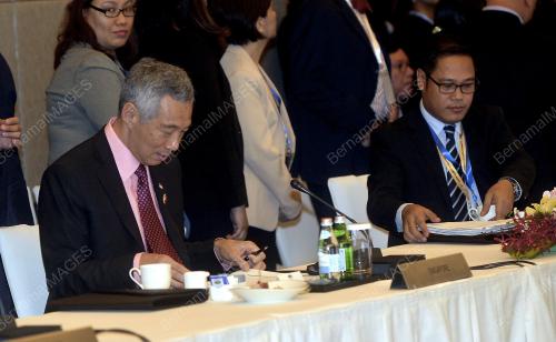 ASEAN123_20112015_ASEAN