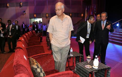 ASEAN12_25042015_ASEAN