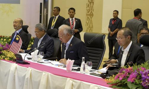 ASEAN12_28042015_IMT