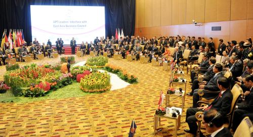 ASEAN135_21112015_APT_EAST_ASIA