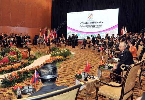 ASEAN137_21112015_ASEAN