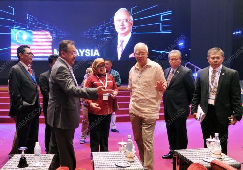 ASEAN13_25042015_ASEAN