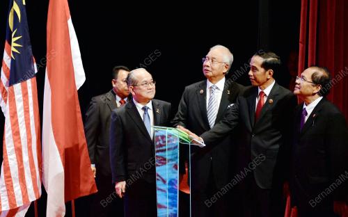 ASEAN144_21112015_CPOPC