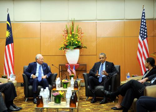 ASEAN148_20112015_PM