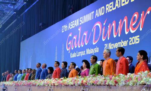 ASEAN160_21112015_GALA