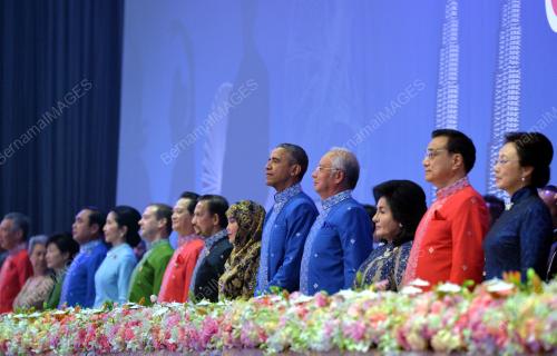 ASEAN161_21112015_GALA