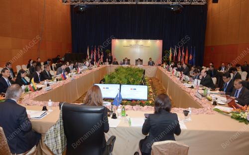 ASEAN17_25042015_ASEAN_ECONOMIC