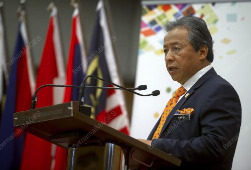 ASEAN18_24042015_PC_ANIFAH