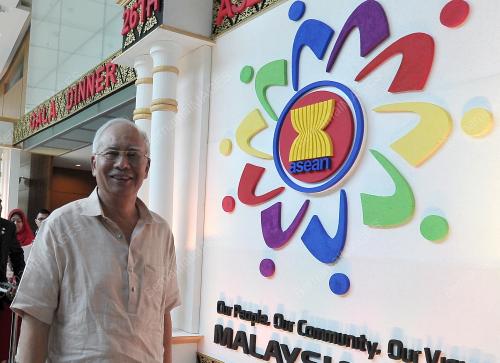 ASEAN19_25042015_PM