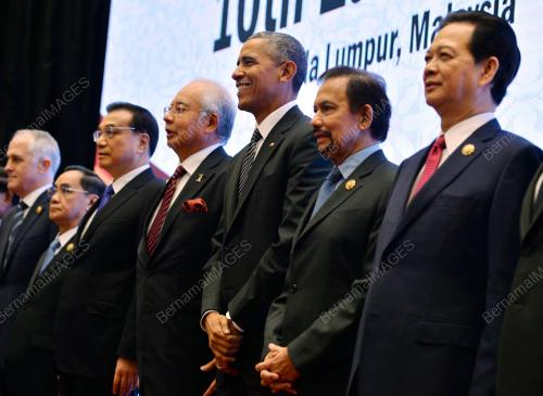 ASEAN21_22112015_ASEAN