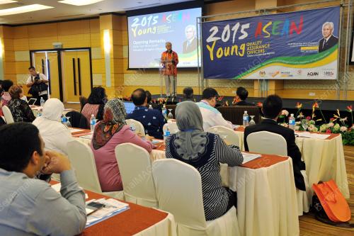 ASEAN22_19112015_YOUTH