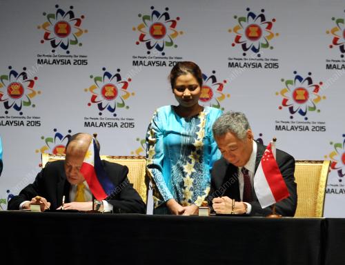 ASEAN30_22112015_SIGNING