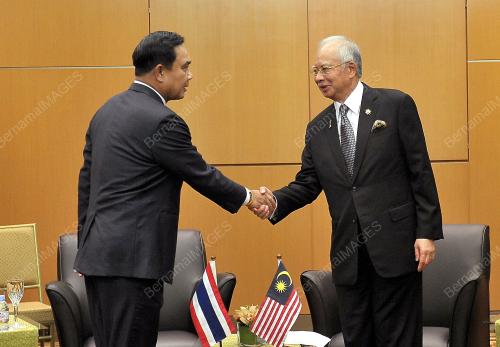 ASEAN33_27042015_PM