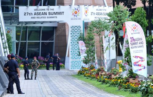 ASEAN41_19112015_ASEAN