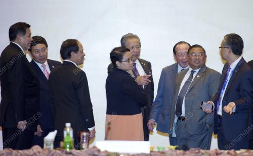 ASEAN45_26042015_ASEAN