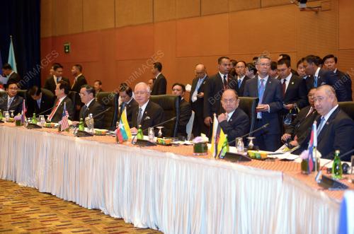 ASEAN49_27042015_ASEAN_MEETING