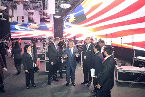 ASEAN50_18112015_FM
