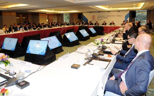 ASEAN53_20112015_INVESTMENT
