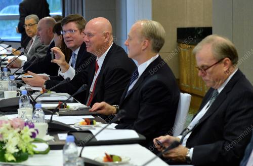 ASEAN55_20112015_INVESTMENT