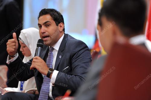 ASEAN57_18112015_AYLS