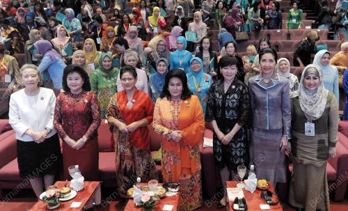 ASEAN57_22112015_ASEAN_SPOUSE