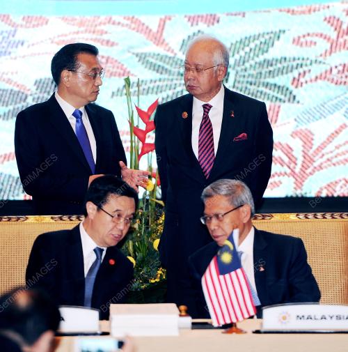 ASEAN58_22112015_CHINA