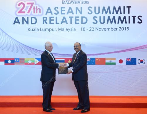 ASEAN60_20112015_KSN