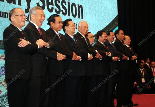 ASEAN63_21112015_PHOTO_ASEAN