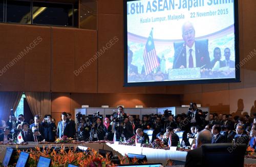 ASEAN66_22112015_JAPAN